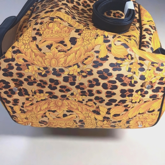 Gianni Versace ✨️LIKE NEW GOLD ERA Vintage Leopard Sunburst Backpack - Picture 11 of 17
